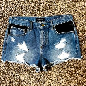 Forever 21 PREMIUM DENIM size (waist 28) Denim Shorties with Black Pockets